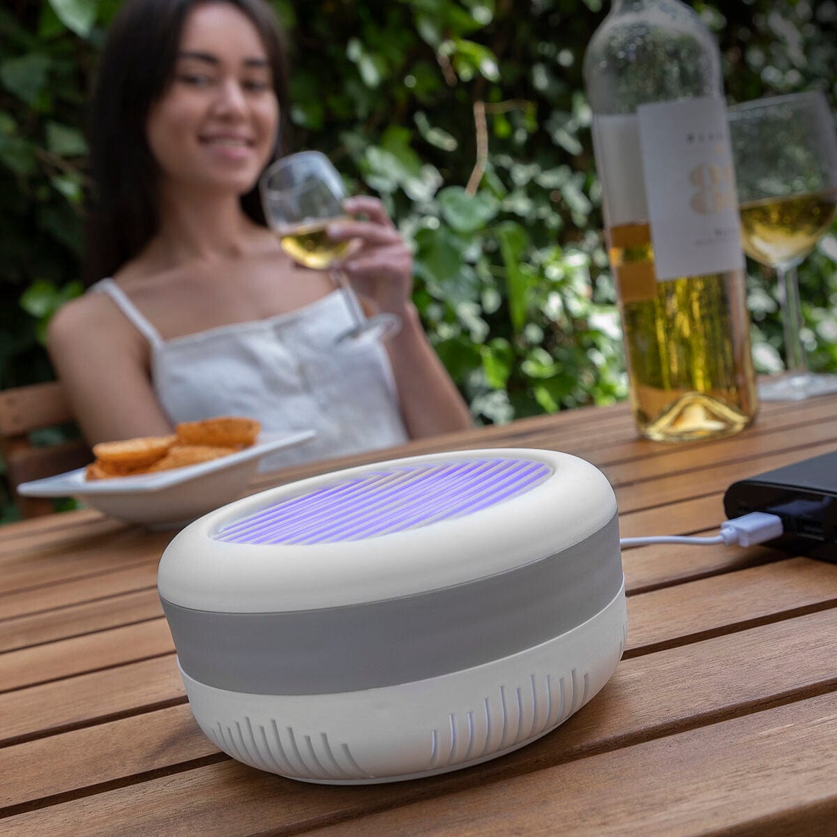 InnovaGoods Myggavvisande lampa med insug och väggstöd KL Lite InnovaGoods